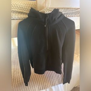 Lululemon Scuba Half Zip in black, size XS/S.